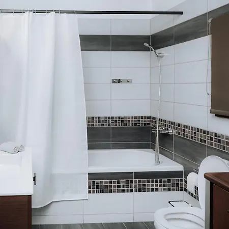 Dimosthenis Land - Private Luxury * Azgúru