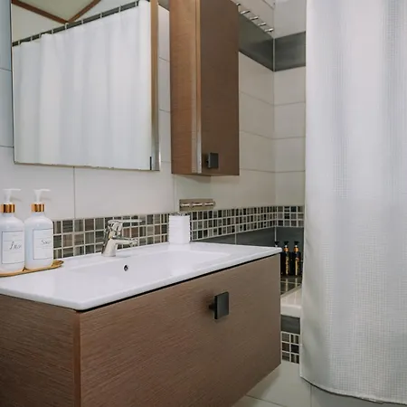 Dimosthenis Land - Private Luxury