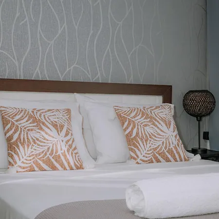 Dimosthenis Land - Private Luxury * Azgúru