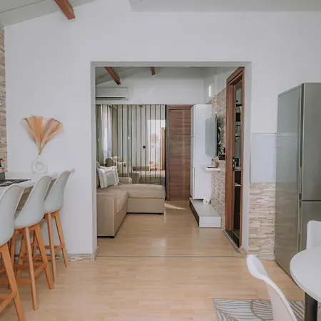 Dimosthenis Land - Private Luxury Asgourou